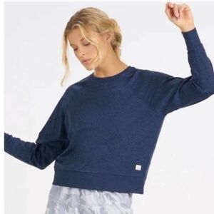 Vuori Women’s Navy Halo Crewneck Sweatshirt, Size Small, EUC, Retail $98